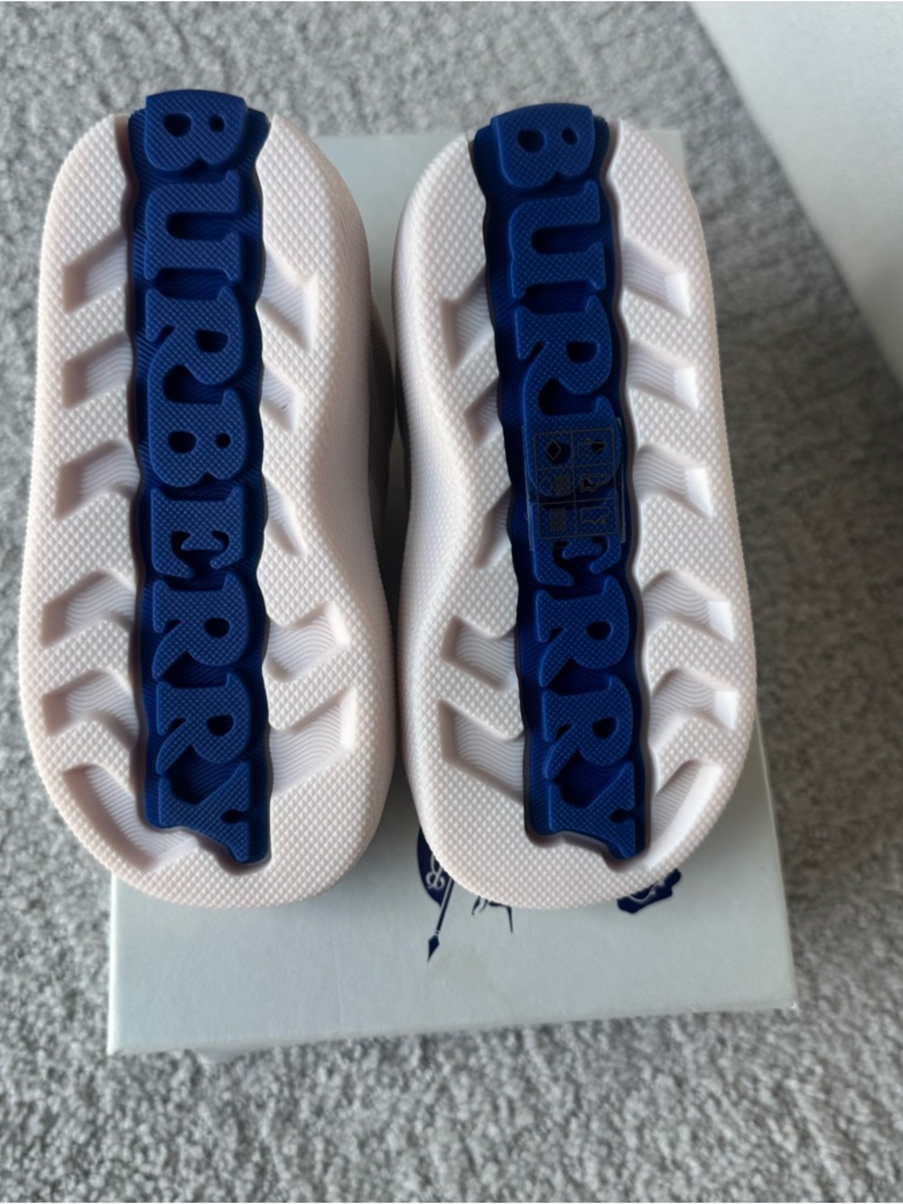 Burberry Girl's Cambridge Check Sneakers, Toddlers/Kids - Picture 4 of 8